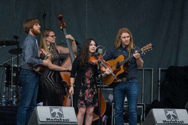 MerleFest 2016-Barefoot Movement